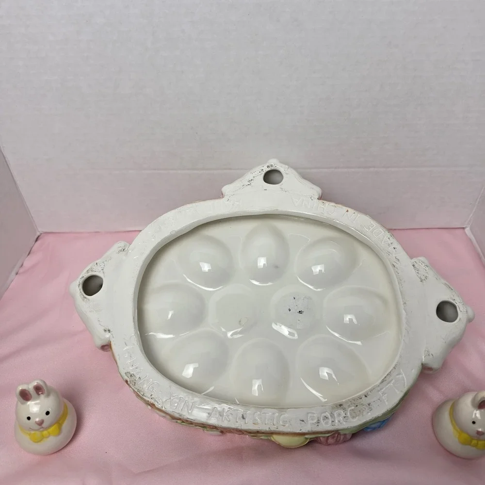 Mervyns EASTER DEVILED EGG PLATE & Bunny Rabbit SALT PEPPER SHAKERS tray dish
